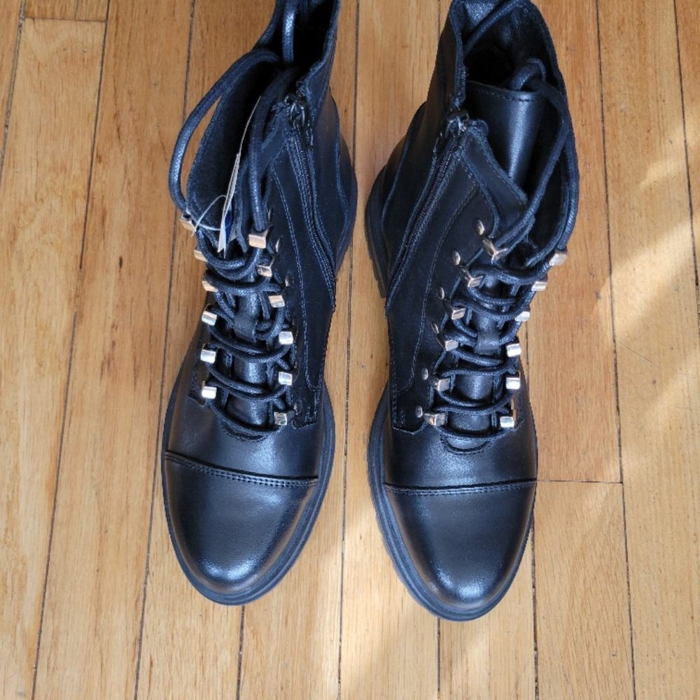 RARE CHABERS LEATHER COMBAT BOOTS FOR WOMEN SIZE 9 NWT